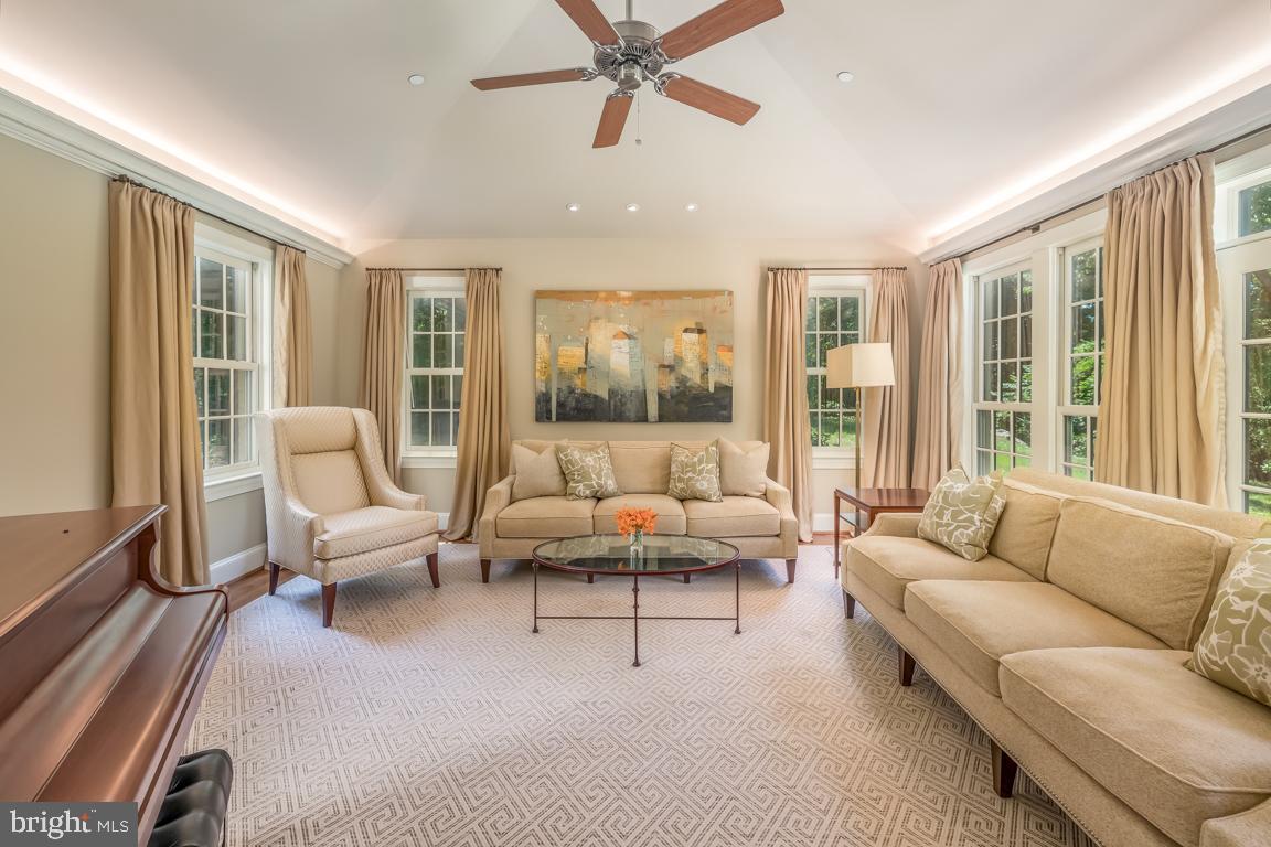 4521 Wetherill Road Bethesda, MD 20816 - Photo 15 of 41 Gallery Image 15