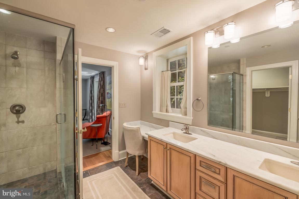 4521 Wetherill Road Bethesda, MD 20816 - Photo 21 of 41 Gallery Image 21