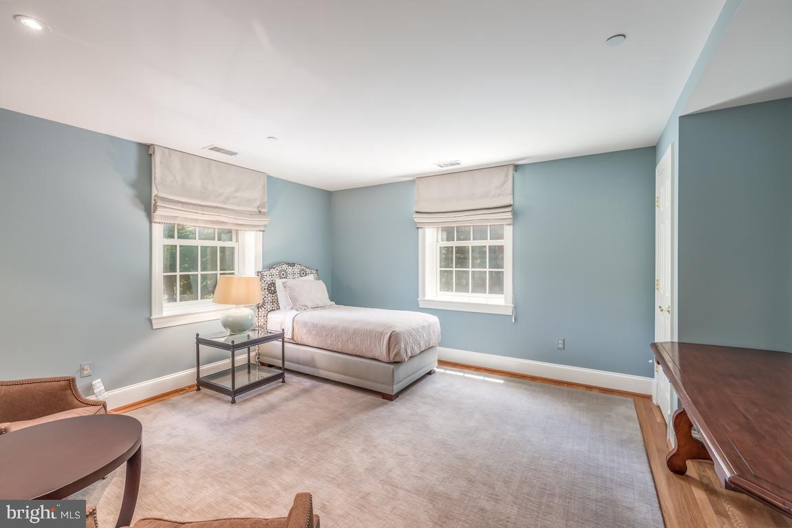 4521 Wetherill Road Bethesda, MD 20816 - Photo 24 of 41 Gallery Image 24