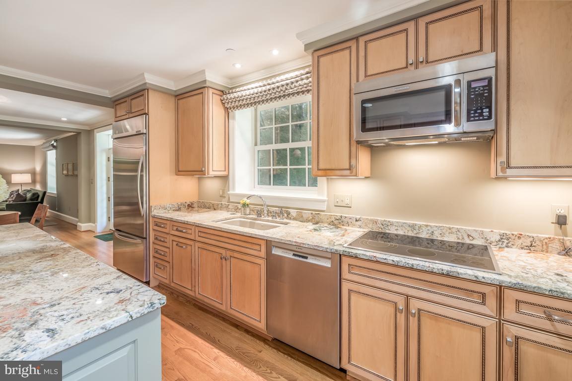 4521 Wetherill Road Bethesda, MD 20816 - Photo 9 of 41 Gallery Image 9
