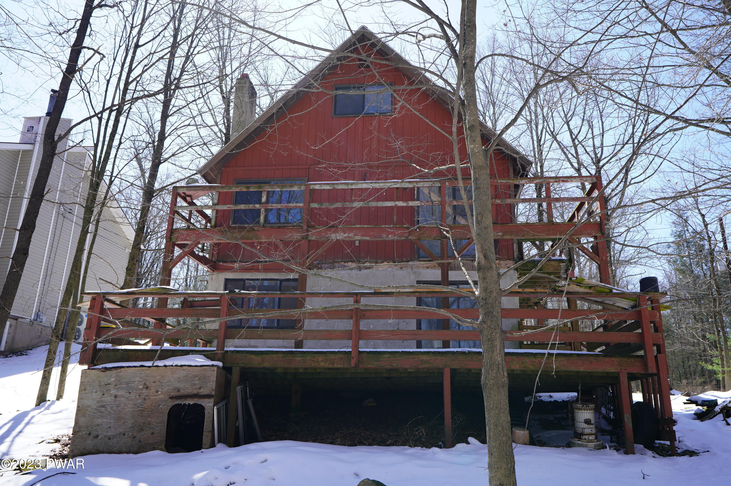 70 Hummingbird Lane Hawley, PA 18428 - Photo 2 of 23 DSC03755