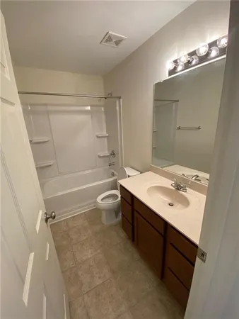 $2,400 | 1490 Avalon Creek Road, Sugar Hill, GA 30518