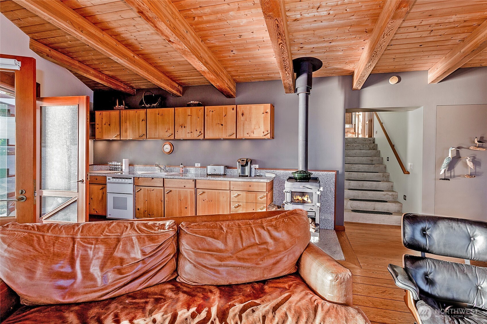 4875 Pear Point Road San Juan Island, WA 98250 - Photo 10 of 40 Gallery Image 10
