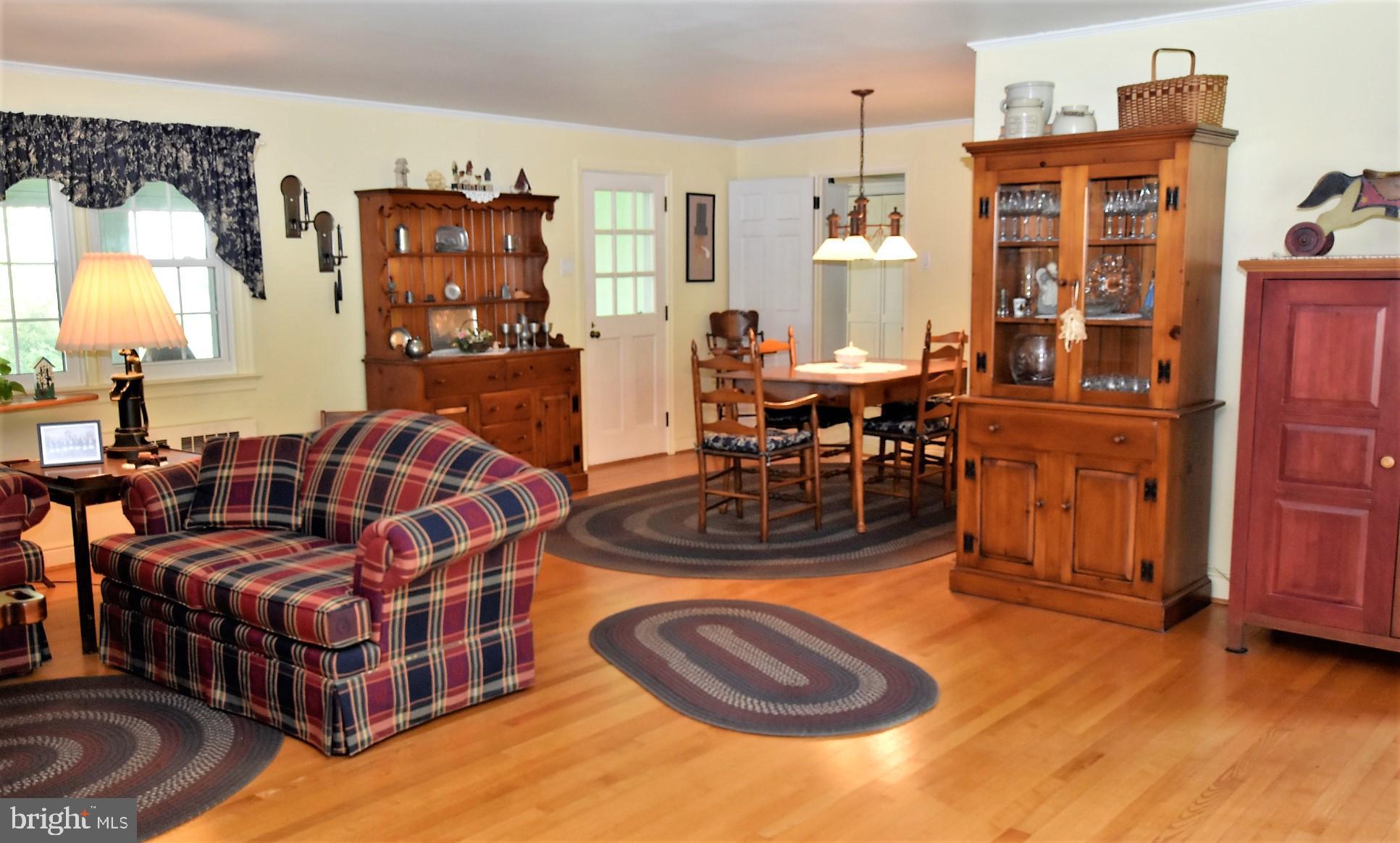1289 Roth Church Rd Spring Grove Pa Spring Grove, PA 17362 - Photo 7 of 45
