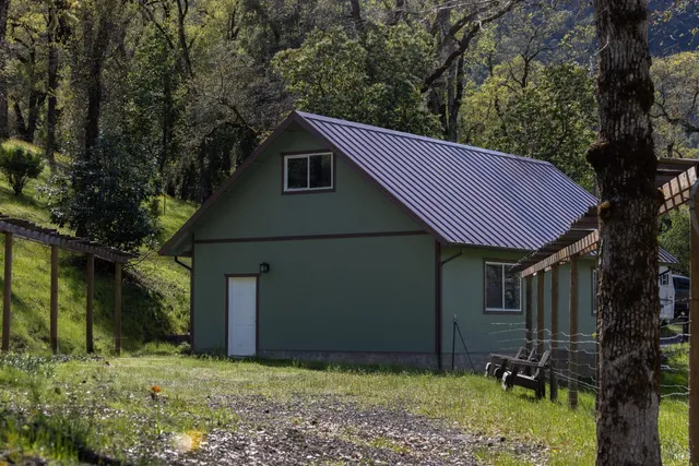 $559,000 | 10301 Highway 20, Ukiah, CA 95482