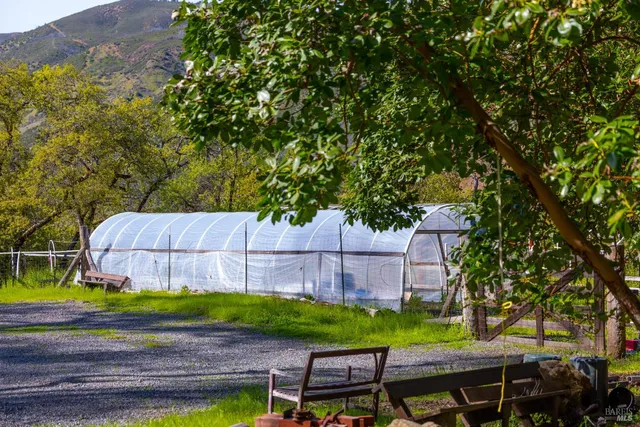 $559,000 | 10301 Highway 20, Ukiah, CA 95482