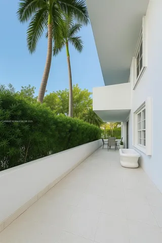 $1,350,000 | 199 Ocean Ln Drive, Unit 115, Key Biscayne, FL 33149