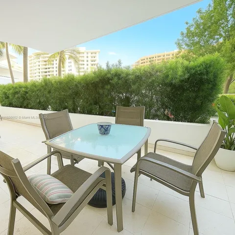 $1,350,000 | 199 Ocean Ln Drive, Unit 115, Key Biscayne, FL 33149