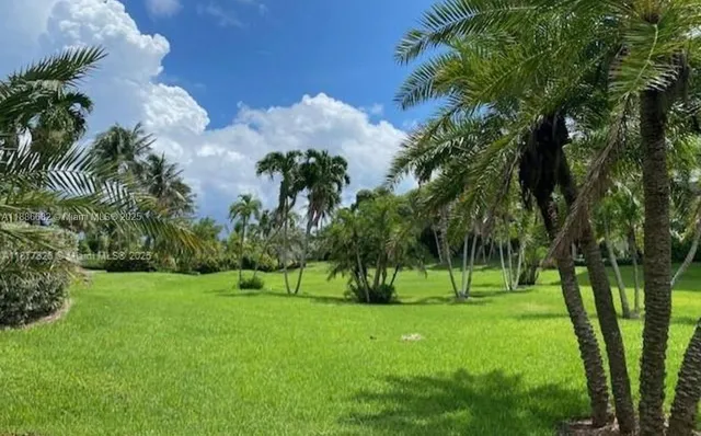 $1,350,000 | 199 Ocean Ln Drive, Unit 115, Key Biscayne, FL 33149