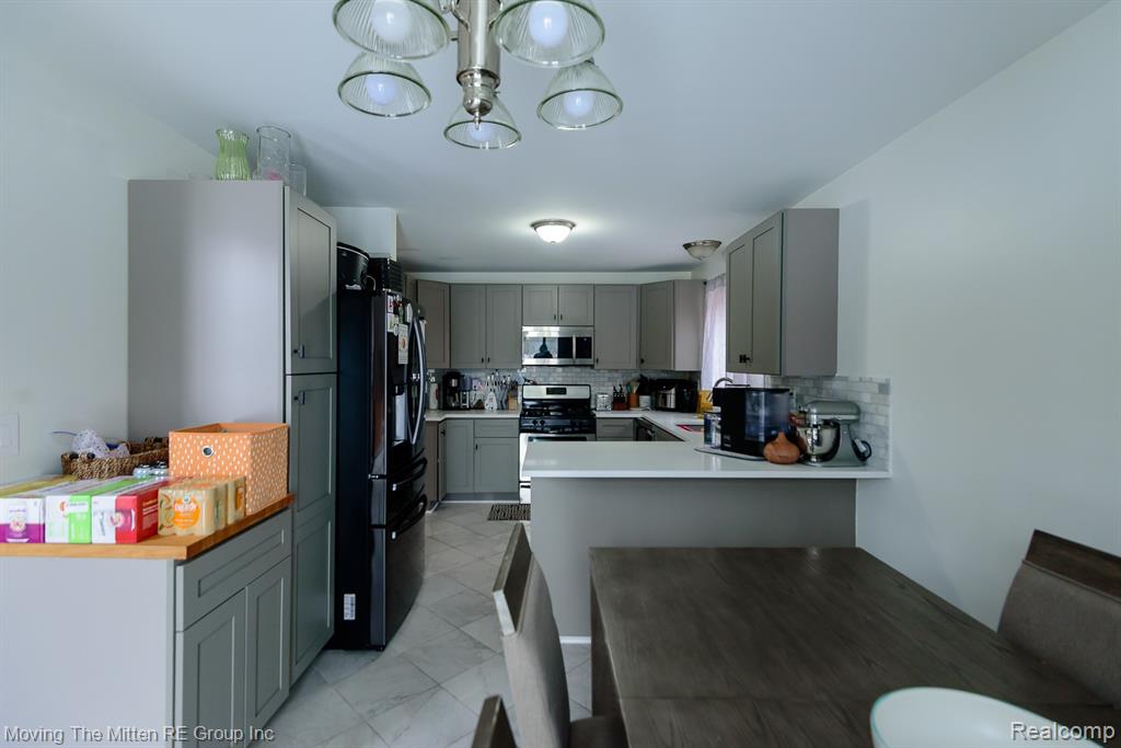 47298 Denton Road Belleville, MI 48111 - Photo 11 of 54 Gallery Image 11
