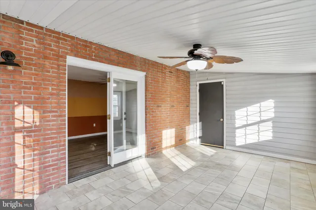 a view of an entryway of a house