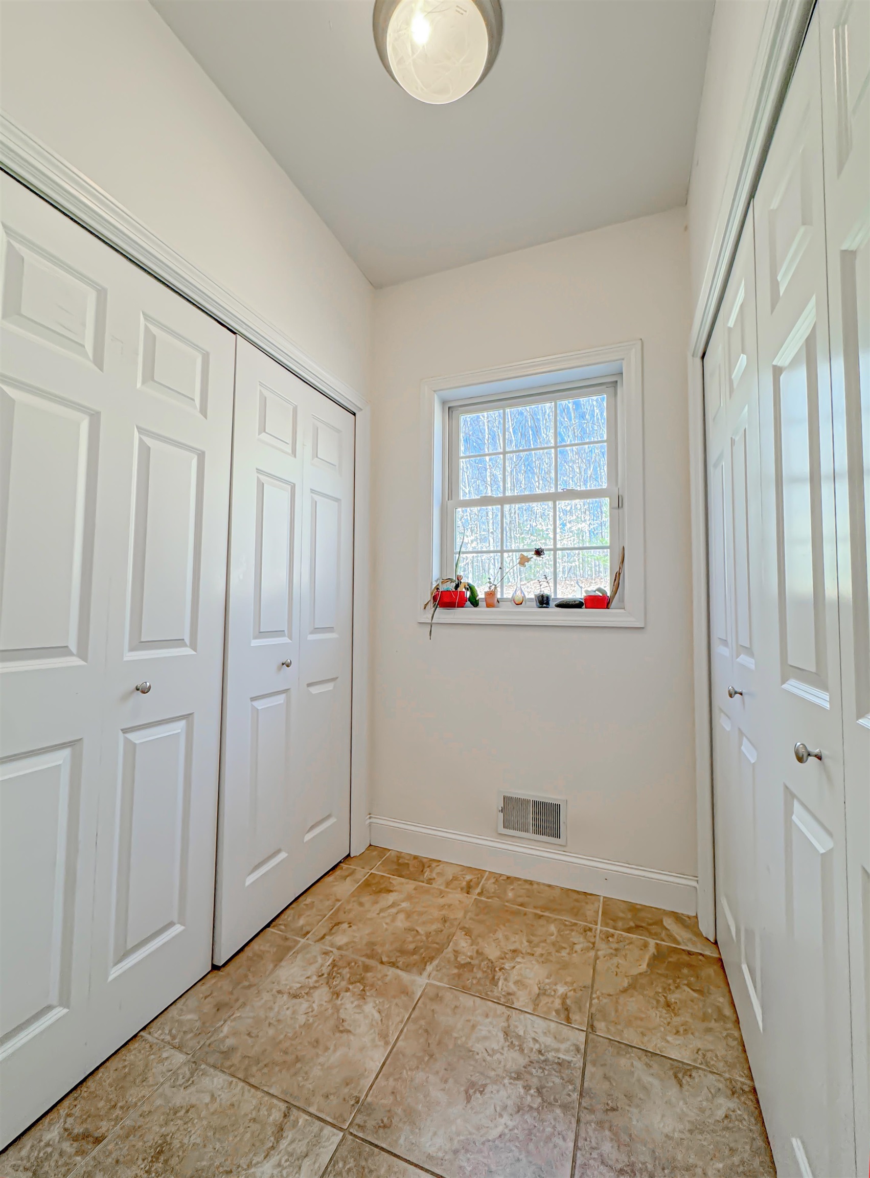 17 Williams Path Kingston, NH 03848 - Photo 27 of 56