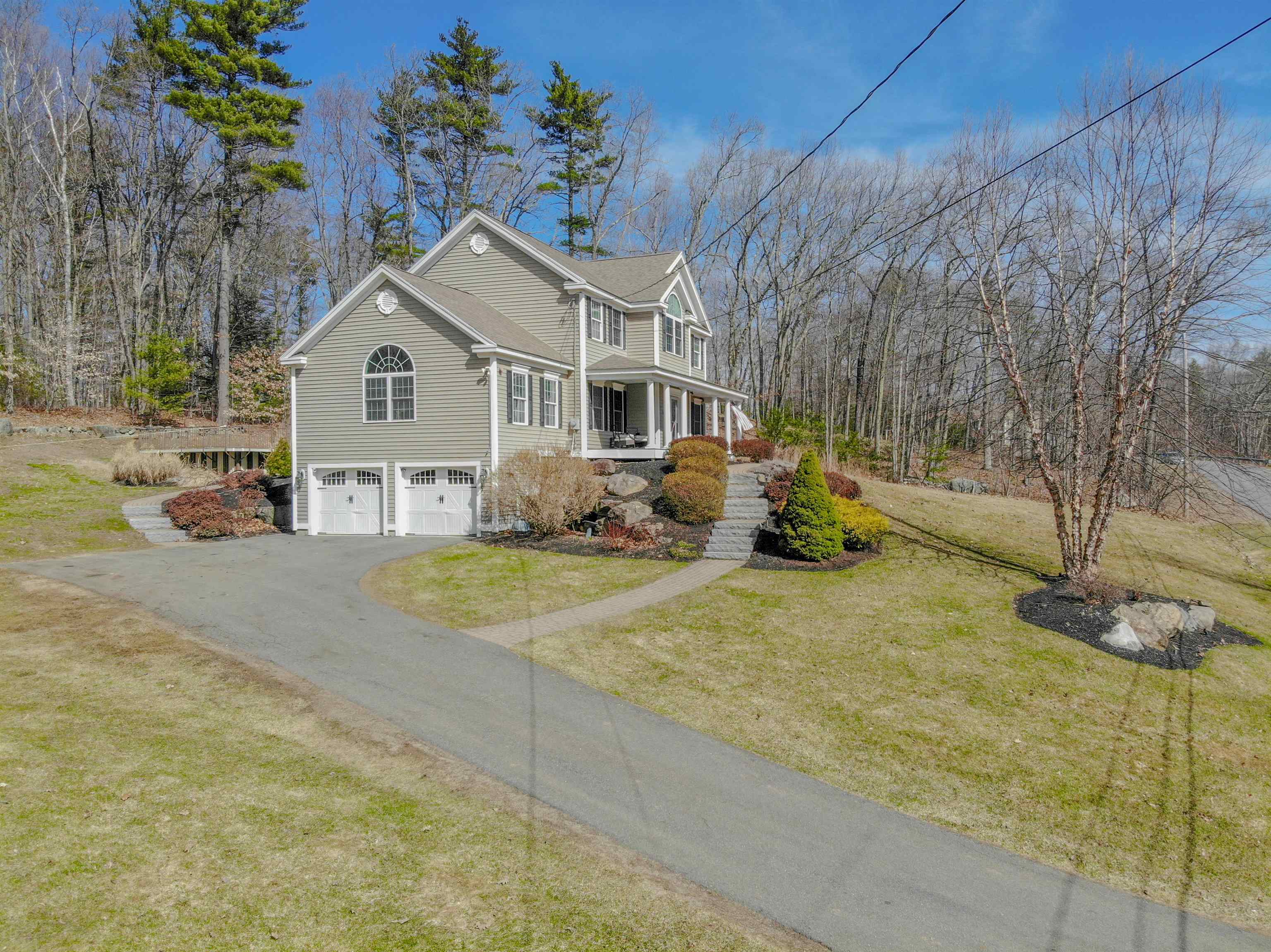 17 Williams Path Kingston, NH 03848 - Photo 3 of 56