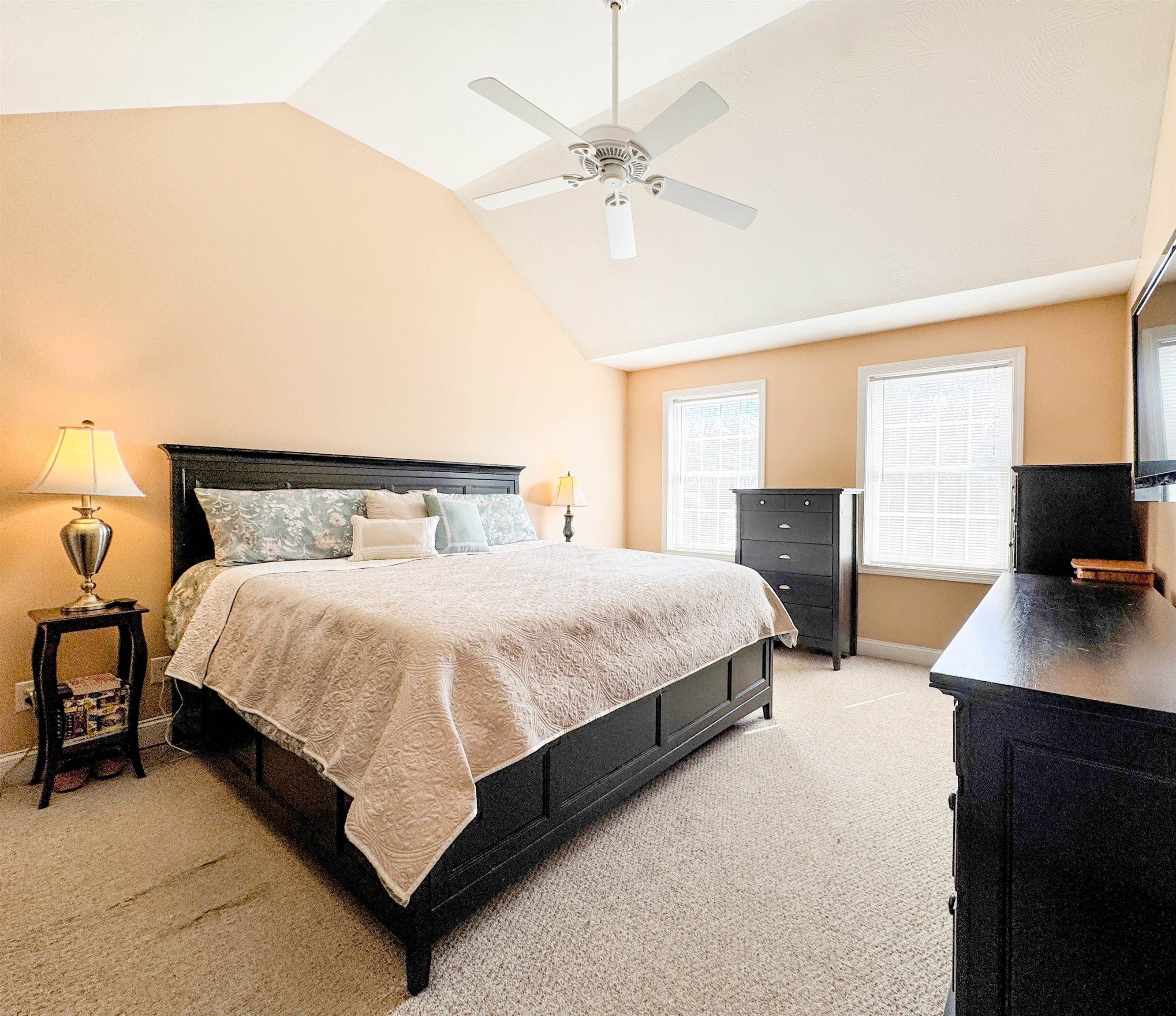 17 Williams Path Kingston, NH 03848 - Photo 32 of 56