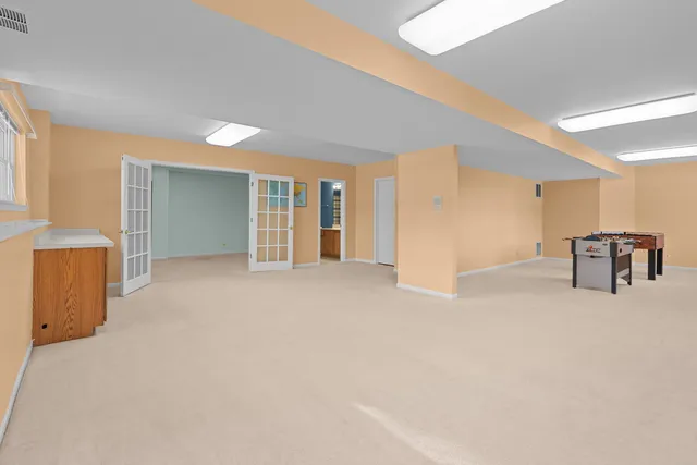 $450,000 | 5 Talcott Avenue, Crystal Lake, IL 60014