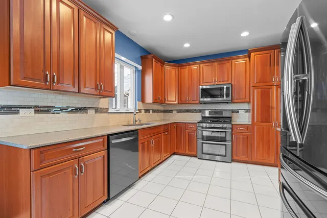 $450,000 | 5 Talcott Avenue, Crystal Lake, IL 60014