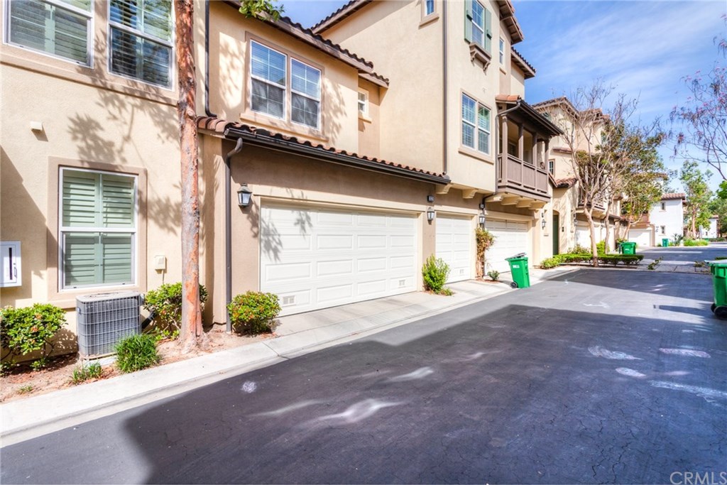 32 Perennial Irvine, CA 92603 - Photo 34 of 45