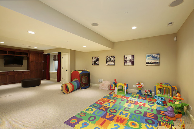 2246 Illinois Road Northbrook, IL 60062 - Photo 19 of 25 a bed room with a bed and a couch