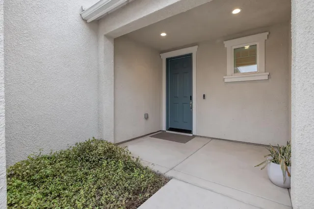 wooden floor in an empty room with wooden floor