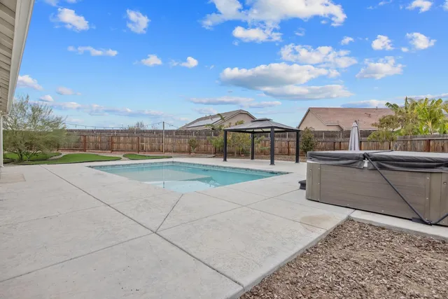 $769,000 | 801 Howard Street, Kingsburg, CA 93631