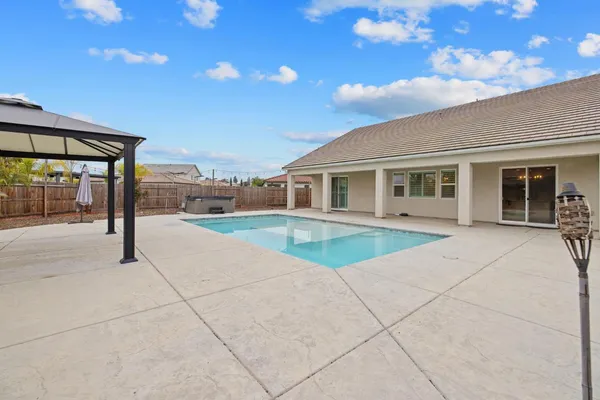 $749,000 | 801 Howard Street, Kingsburg, CA 93631