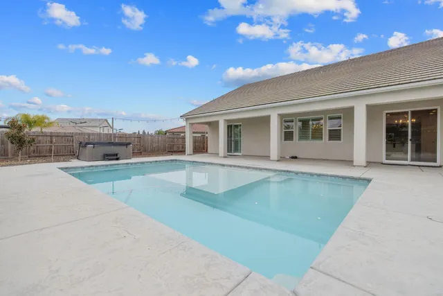 $769,000 | 801 Howard Street, Kingsburg, CA 93631