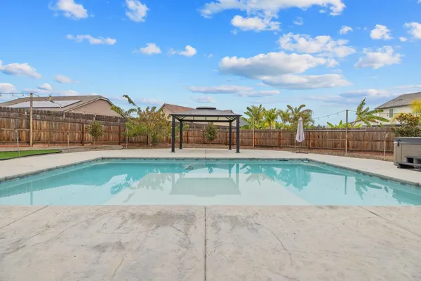 $749,000 | 801 Howard Street, Kingsburg, CA 93631