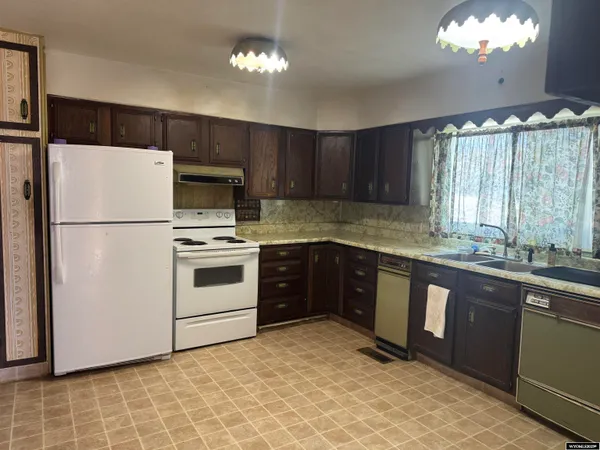 $165,000 | 35 Conroy Street, Diamondville, WY 83116