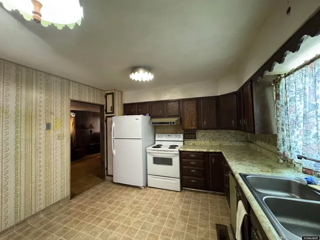 $165,000 | 35 Conroy Street, Diamondville, WY 83116