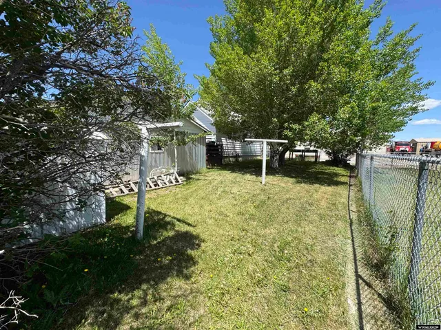 $165,000 | 35 Conroy Street, Diamondville, WY 83116