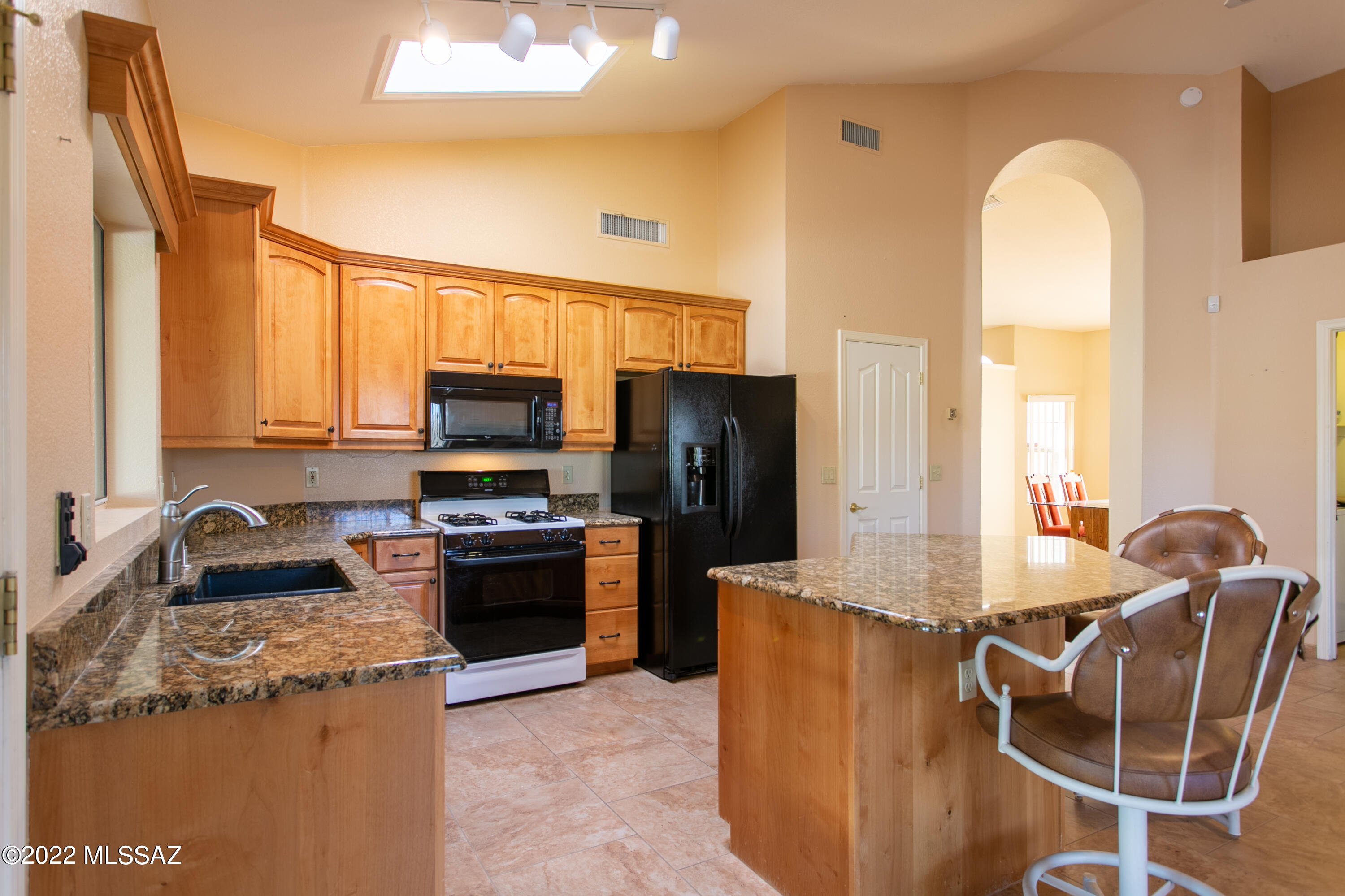 1486 West Sunset Ridge Place Tucson, AZ 85704 - Photo 13 of 36