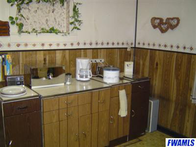 2116 Riverside Drive Huntington, IN 46750 - Photo 4 of 6 Gallery Image 4