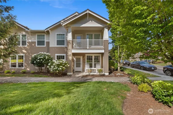 $700,000 | 22627 Northeast Alder Crest Drive, Unit 102, Redmond, WA 98053