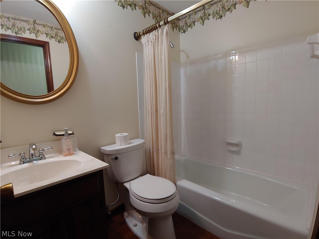 8959 Gifford Road Amherst, OH 44001 - Photo 13 of 32 Gallery Image 13