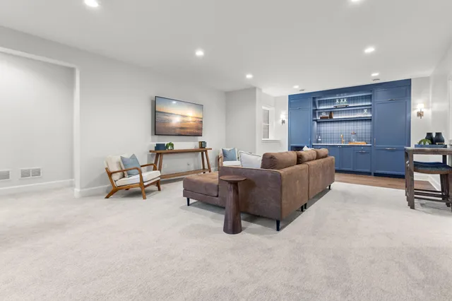 $1,875,000 | 734 Shawnee Woods Road, Medina, MN 55340