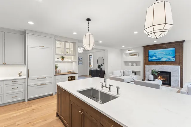 $1,875,000 | 734 Shawnee Woods Road, Medina, MN 55340