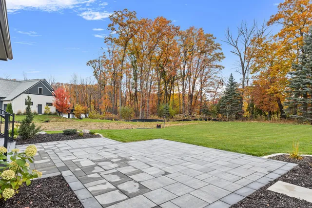 $1,875,000 | 734 Shawnee Woods Road, Medina, MN 55340