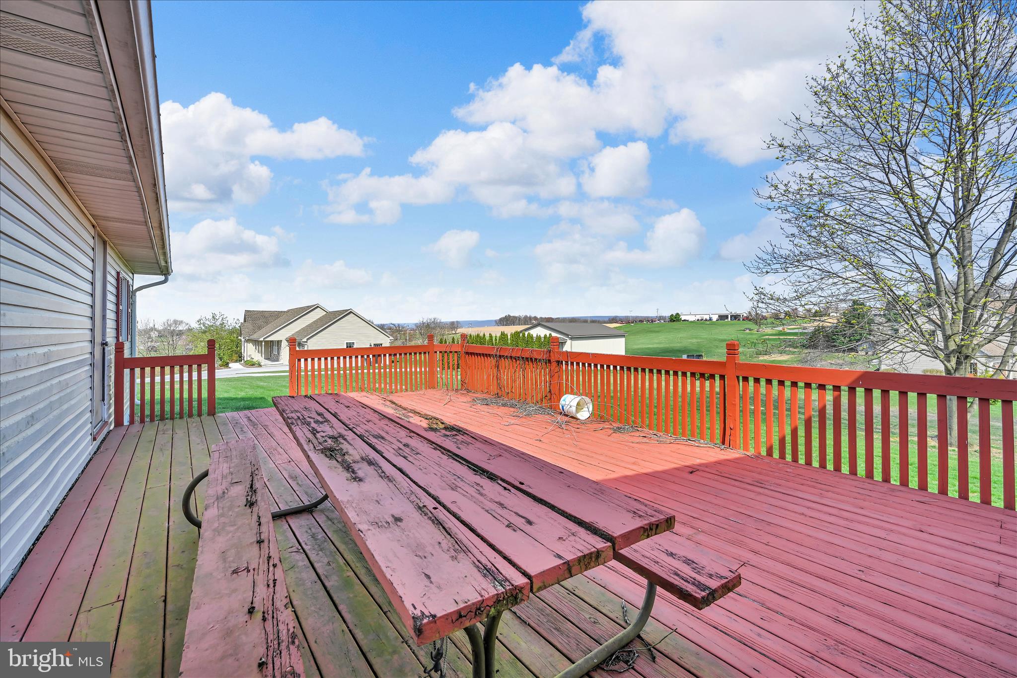 91 Williams Road Myerstown, PA 17067 - Photo 30 of 40 a view of a balcony with wooden floor