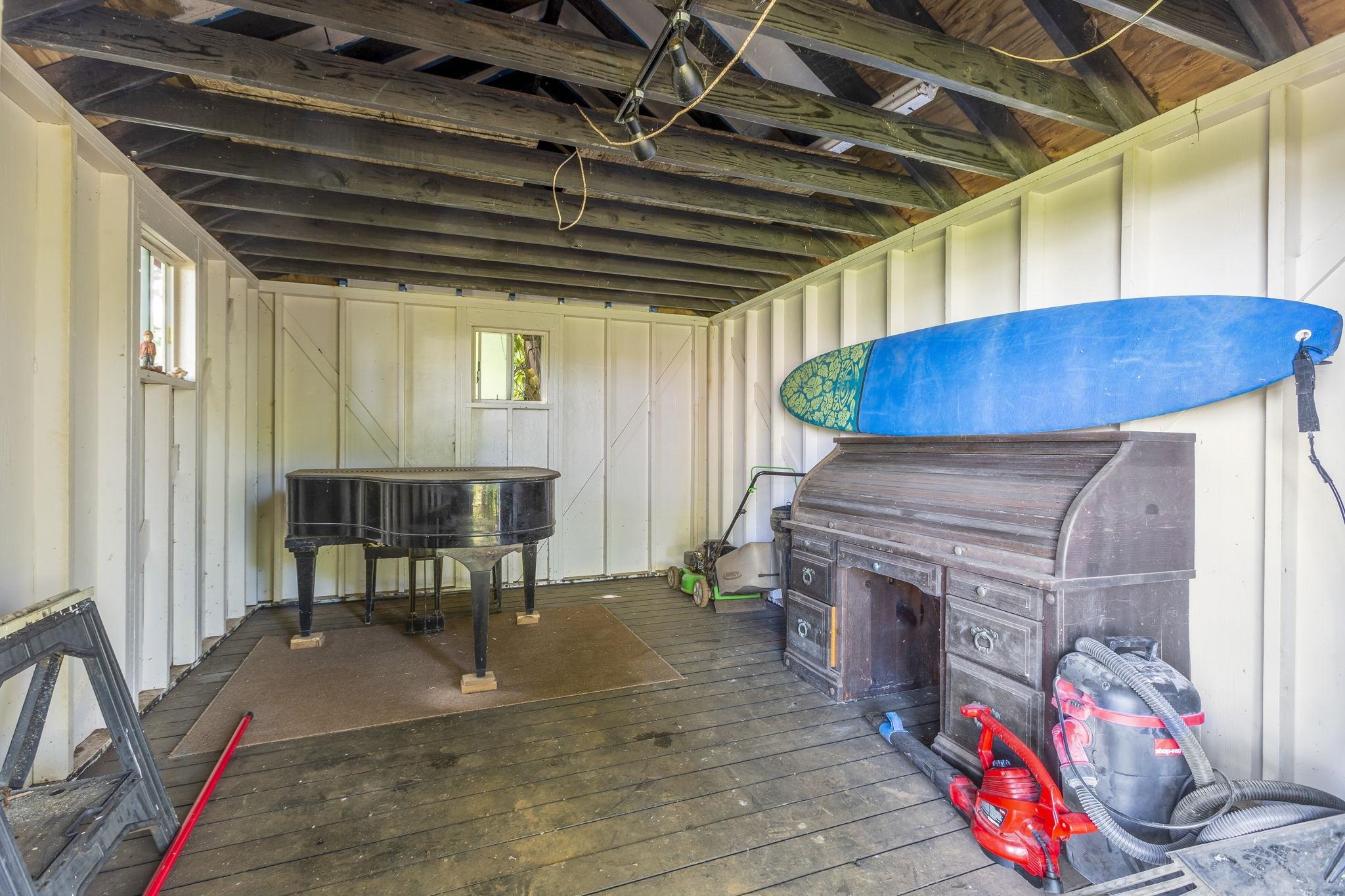 815 Kuulei Street Haiku, HI 96708 - Photo 23 of 25 a view of livingroom with furniture