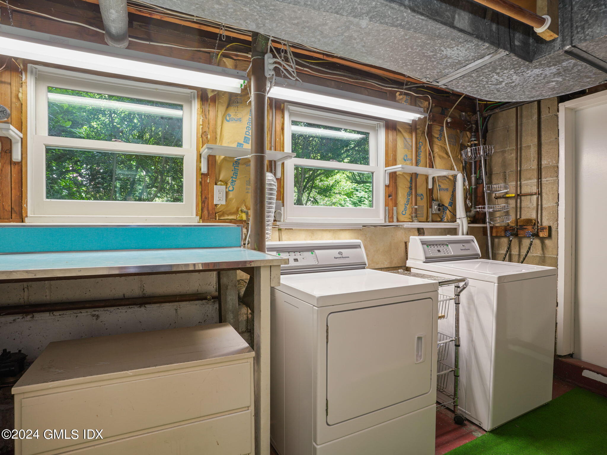 28 Dandy Drive Cos Cob, CT 06807 - Photo 27 of 35 a utility room with dryer and washer