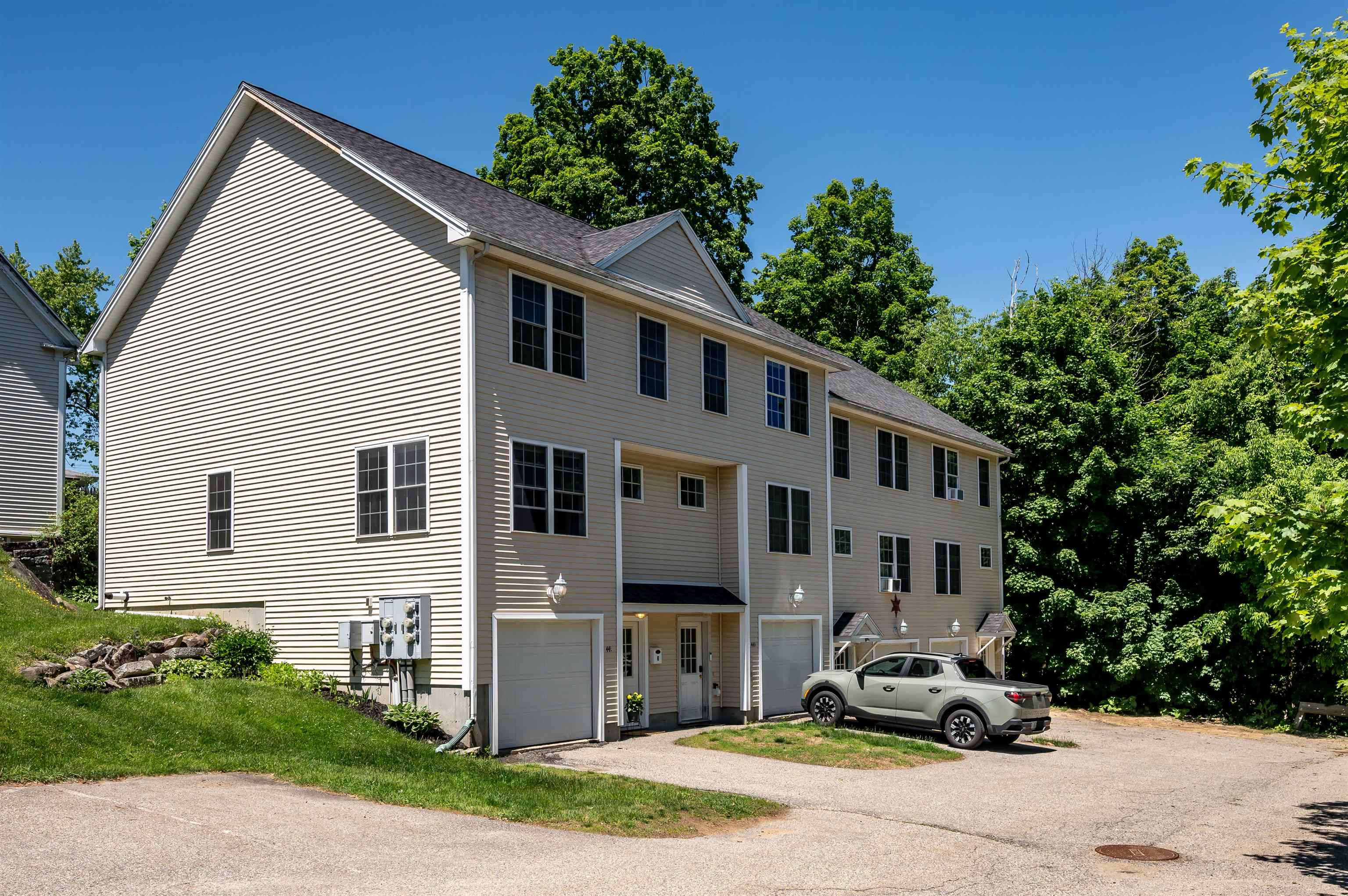 44 Church Street, Unit E Rochester, NH 03839 - Photo 2 of 37