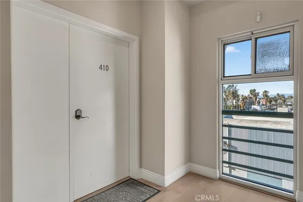 $459,900 | 1598 Long Beach Boulevard, Unit 410, Long Beach, CA 90813