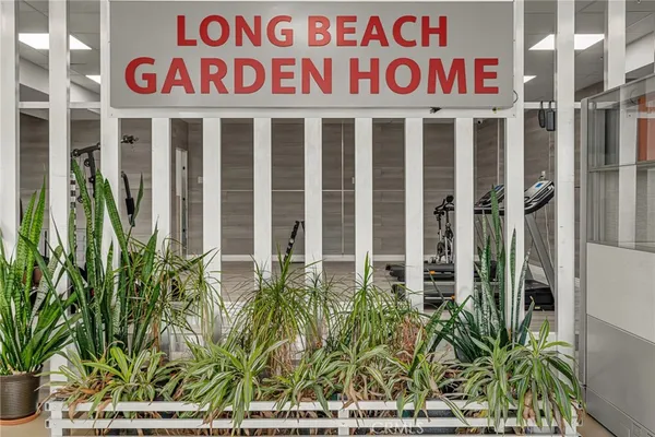 $459,900 | 1598 Long Beach Boulevard, Unit 410, Long Beach, CA 90813
