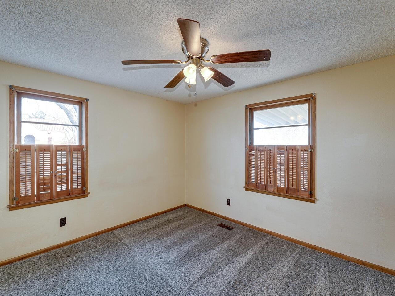 502 West 47th Street South Wichita, KS 67217 - Photo 15 of 33