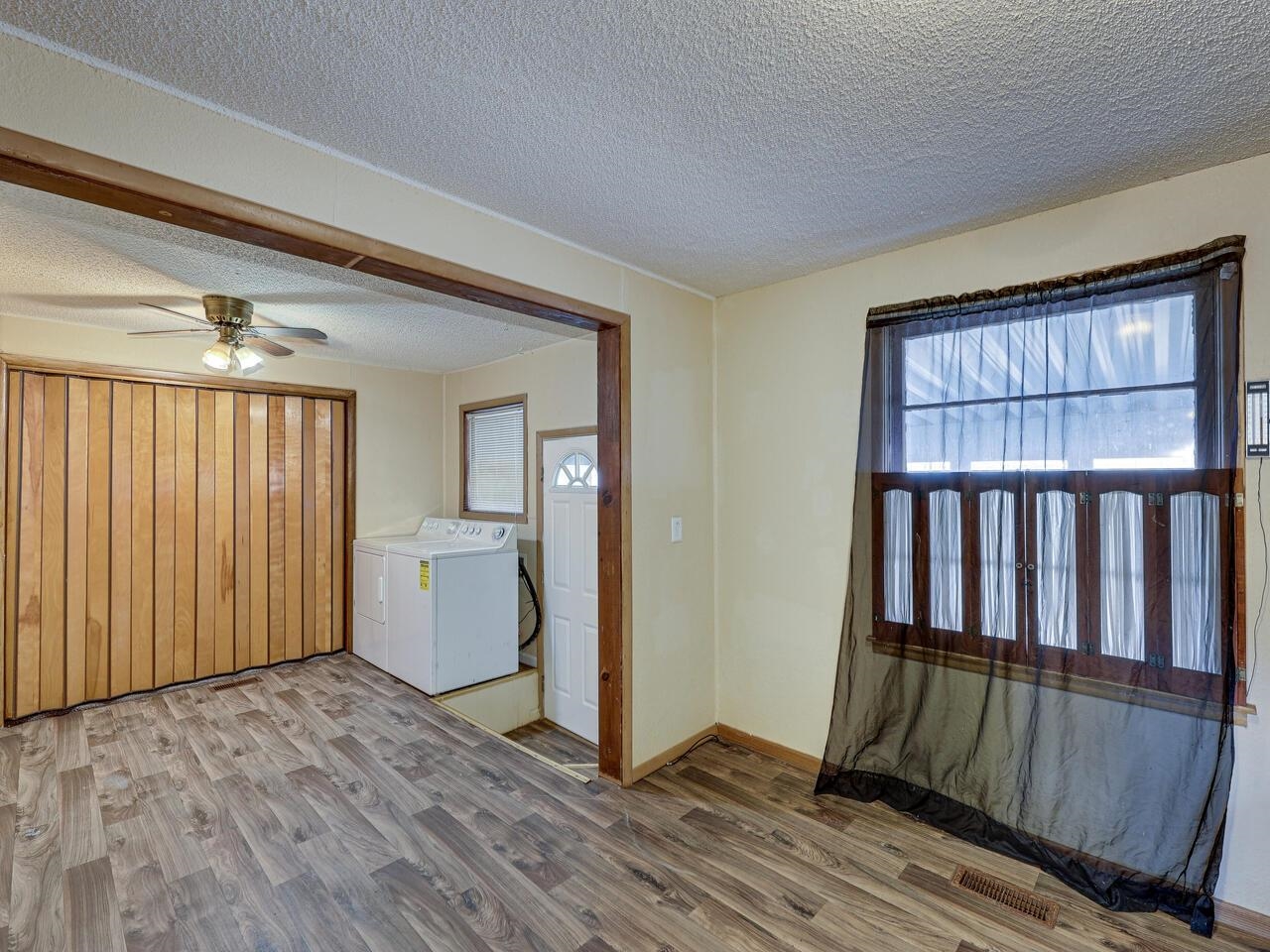 502 West 47th Street South Wichita, KS 67217 - Photo 7 of 33