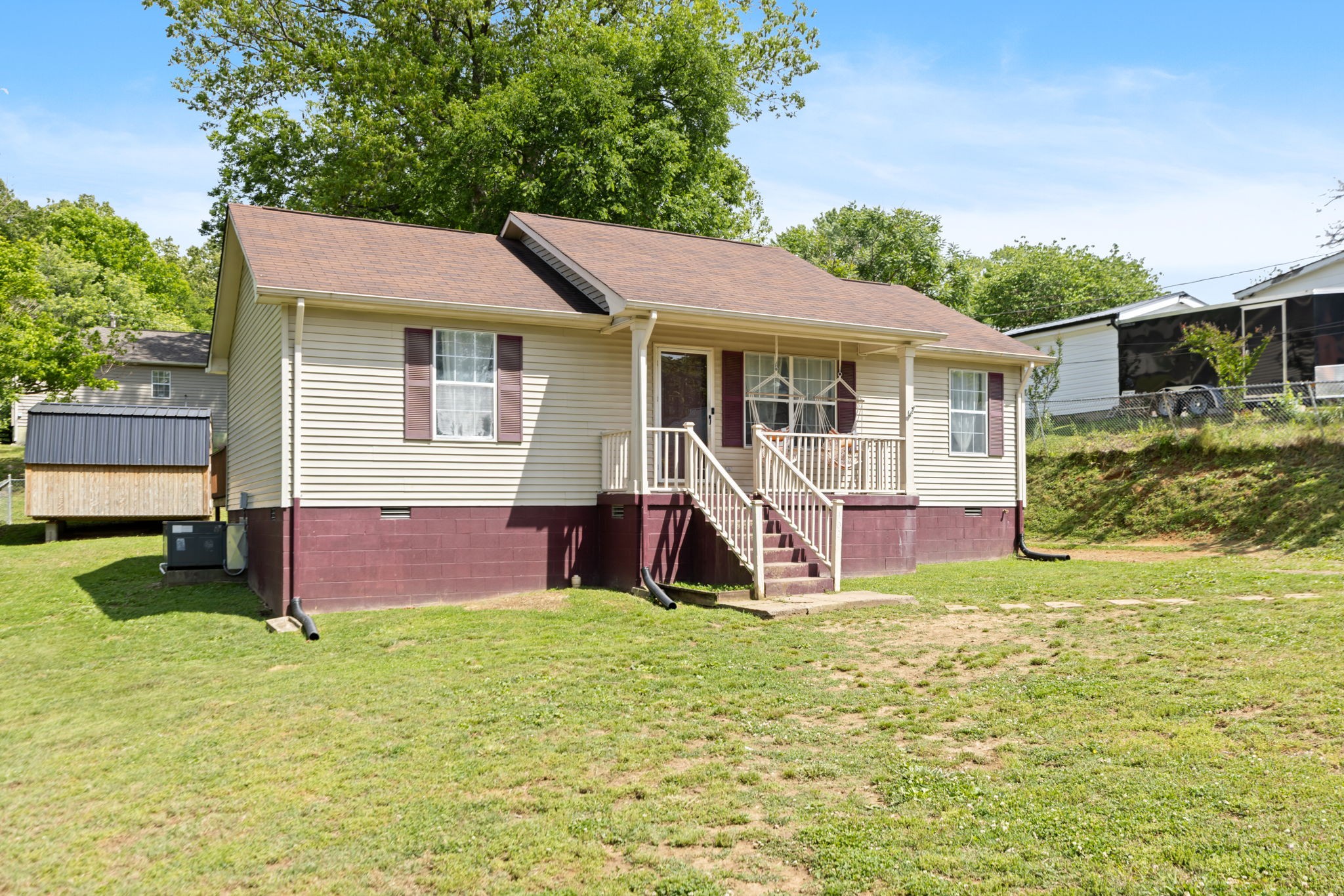 402 Wilson Street Springfield, TN 37172 - Photo 3 of 37