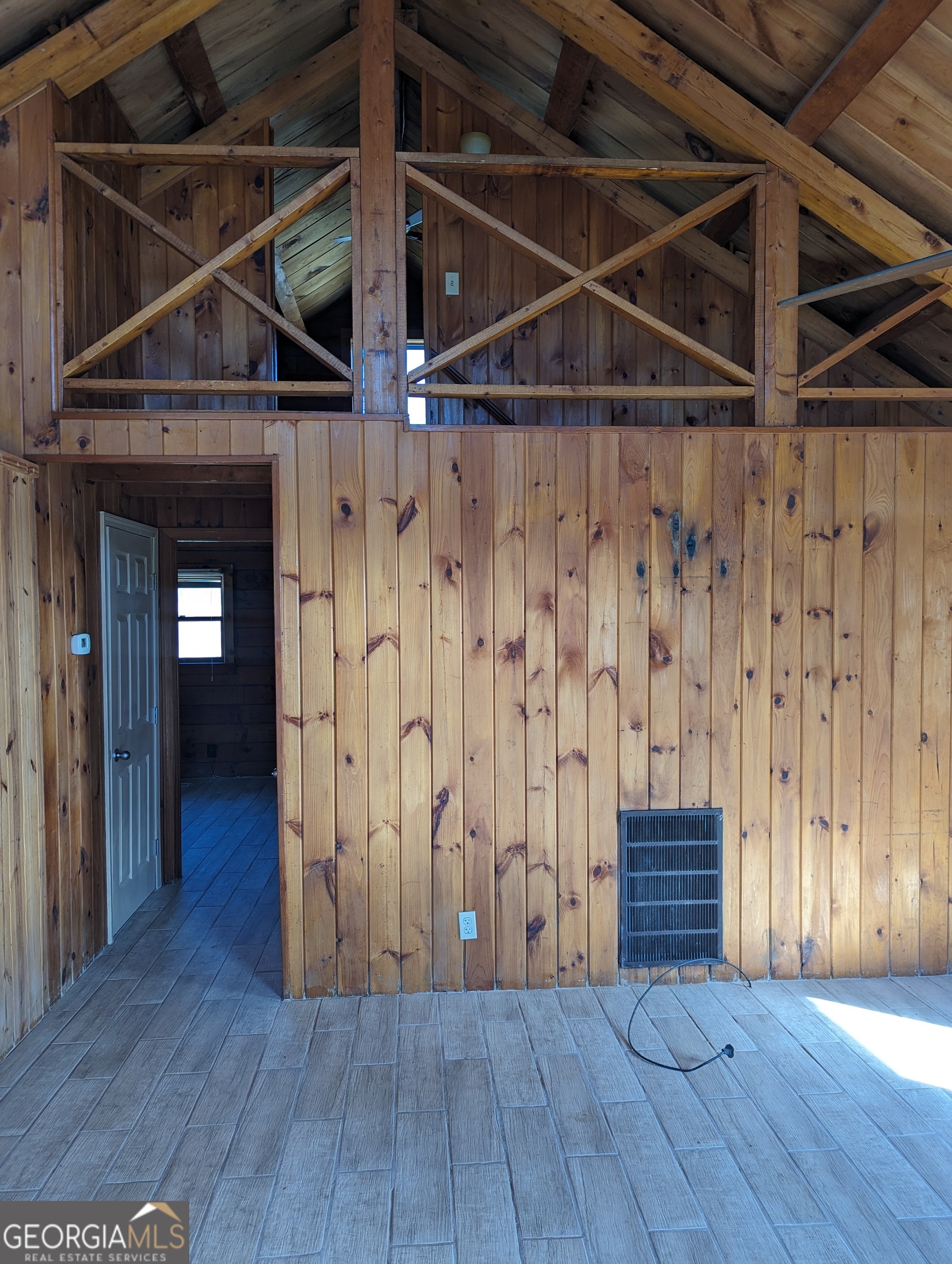 14 Cherokee Resort Road Pine Mountain, GA 31822 - Photo 5 of 16 a view of wooden door