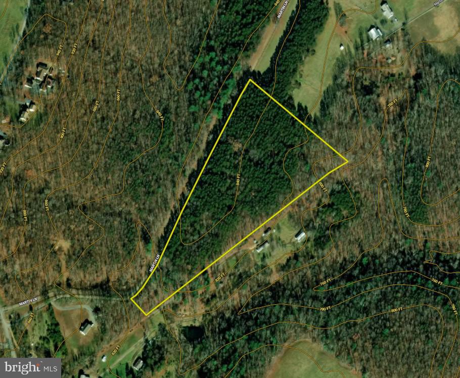 Martin Lane Berkeley Springs, WV 25411 - Photo 28 of 29 a view of a tennis court