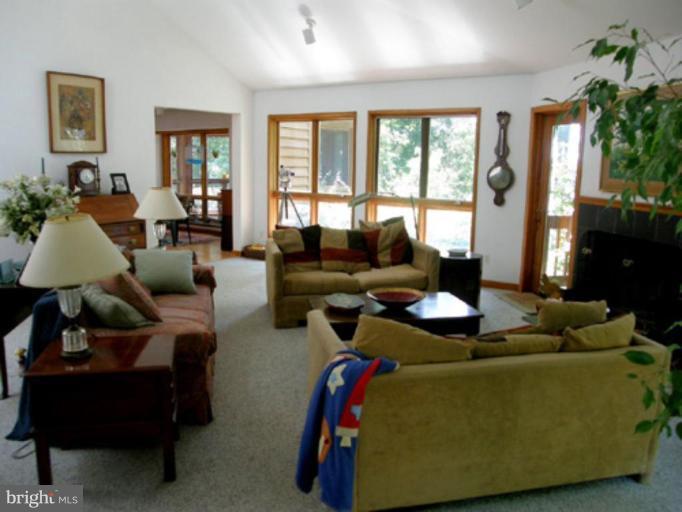 820 Knight Island Road Earleville, MD 21919 - Photo 26 of 30 Living Room #2