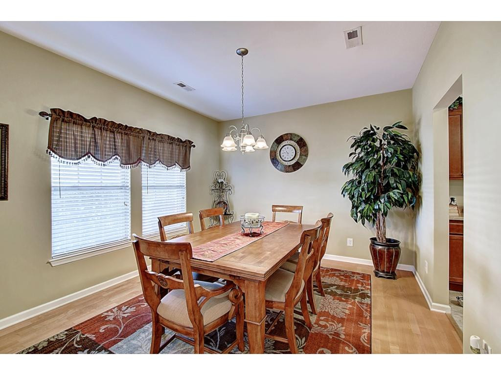 1623 Cooks Valley Road Kingsport, TN 37664 - Photo 3 of 35 Photo 3